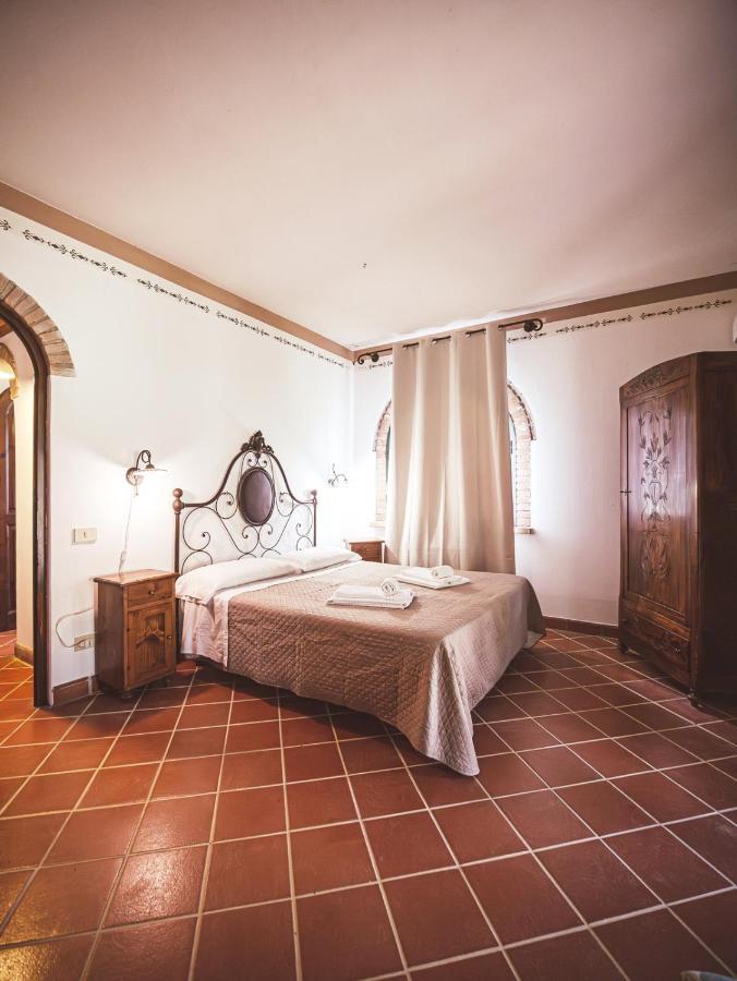 Апартаменты Relais Casale Il Poggetto - Olivo 1 By Zoom In Earth Чечина Экстерьер фото